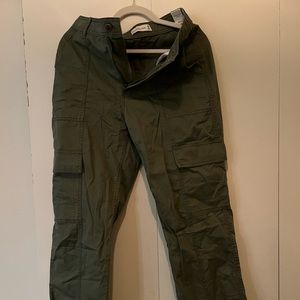 Women's Abercrombie Cargo pants (NEW)